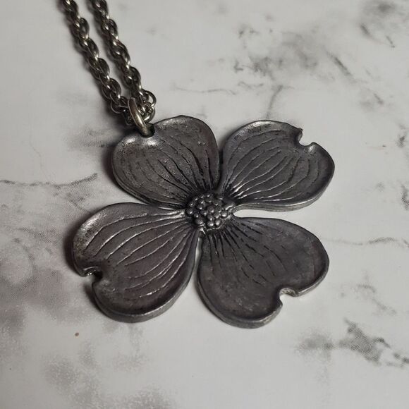 Vintage Metzke Sterling Silver Flower Necklace - Picture 2 of 8